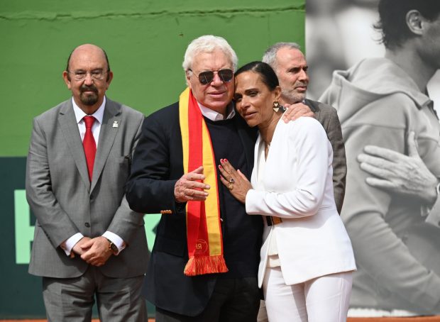 Claudia Rodríguez en el homenaje a su marido / Gtres
