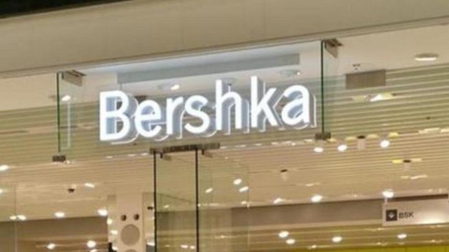 Hazte ya con el vestido de Bershka más cómodo para el buen tiempo