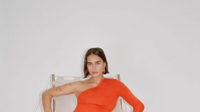 Serás la invitada perfecta con el vestido de Zara por menos de 40 euros