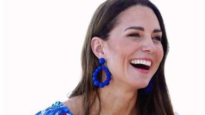 El vestido de Primark al más puro estilo Kate Middleton