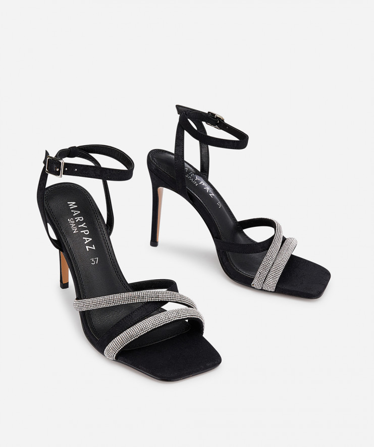 Las sandalias de MaryPaz con ‘brilli’: la elección perfecta para una boda