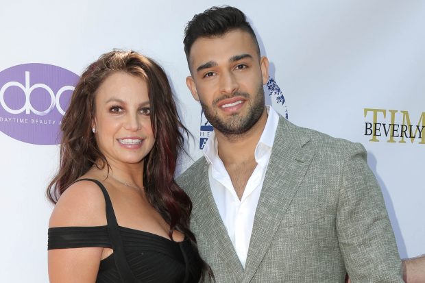 Britney Spears y Sam Asghari en un photocall / Gtres