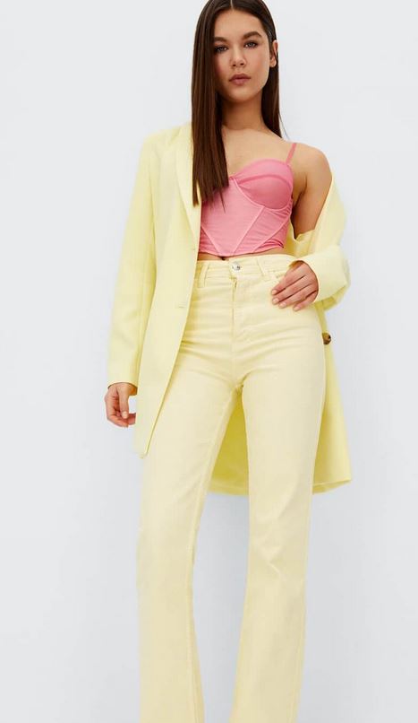 Pantalon amarillo stradivarius sale