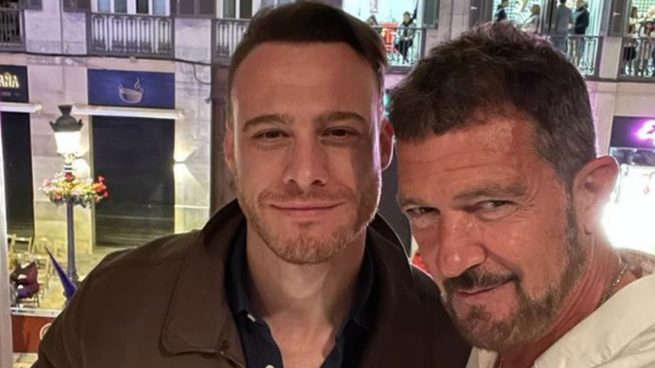 Antonio Banderas y Kerem Bürsin / Instagram