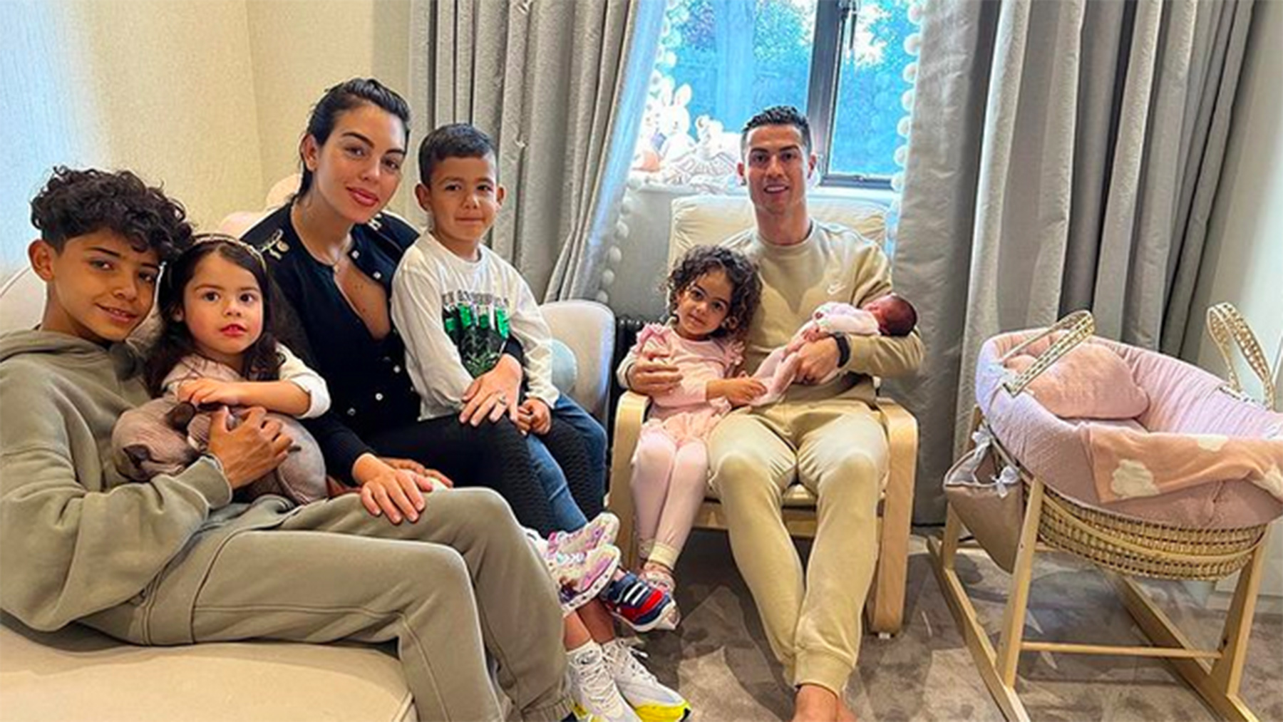 Georgina Rodríguez y Cristiano Ronaldo / Instagram @cristiano