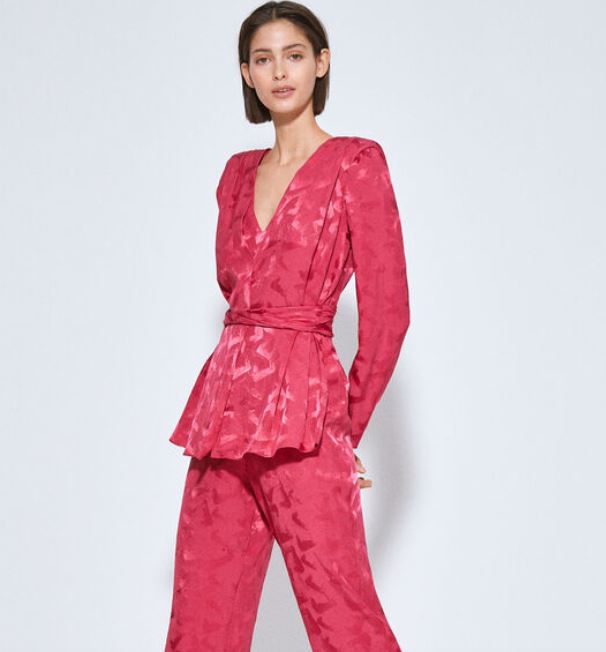 The Cortefiel jumpsuit with a two-piece effect that is delicious