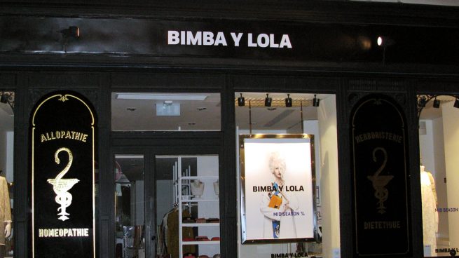 El pantalón bordado de Bimba y Lola para un look playero