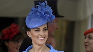 Kate Middleton vestida de azul. / Gtres