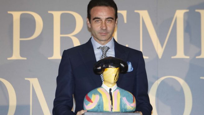 Enrique Ponce en un photocall. (Foto: Gtres)