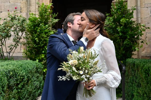 Álvaro López Huerta y Lucía Pombo en su boda / Gtres