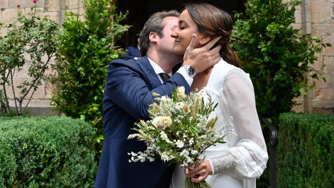 Álvaro López Huerta y Lucía Pombo en su boda / Gtres