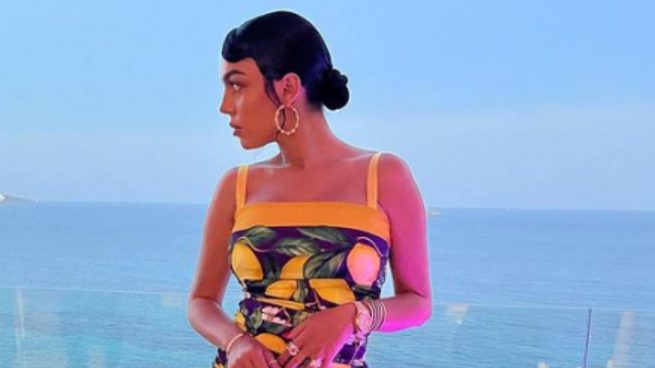 Asos tiene tirado de precio el vestido con el estampado tendencia de este verano