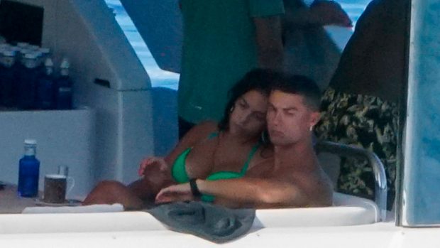 Cristiano Ronaldo y Georgina Rodríguez, en Ibiza / Gtres