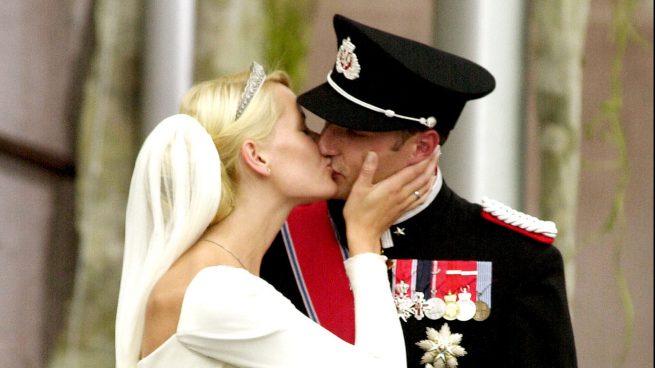 Mette Marit y Haakon de Noruega en su boda / Gtres