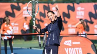 Kate Middleton jugando al tenis / Gtres