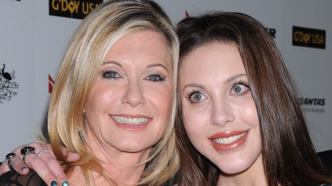 Chloe Lattanzi y Olivia Newton-John en un photocall / Gtres