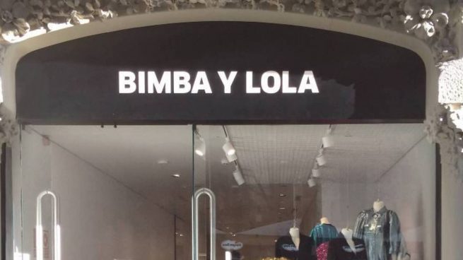 Este bolso de Bimba y Lola es el favorito de las chicas elegantes de  Barcelona