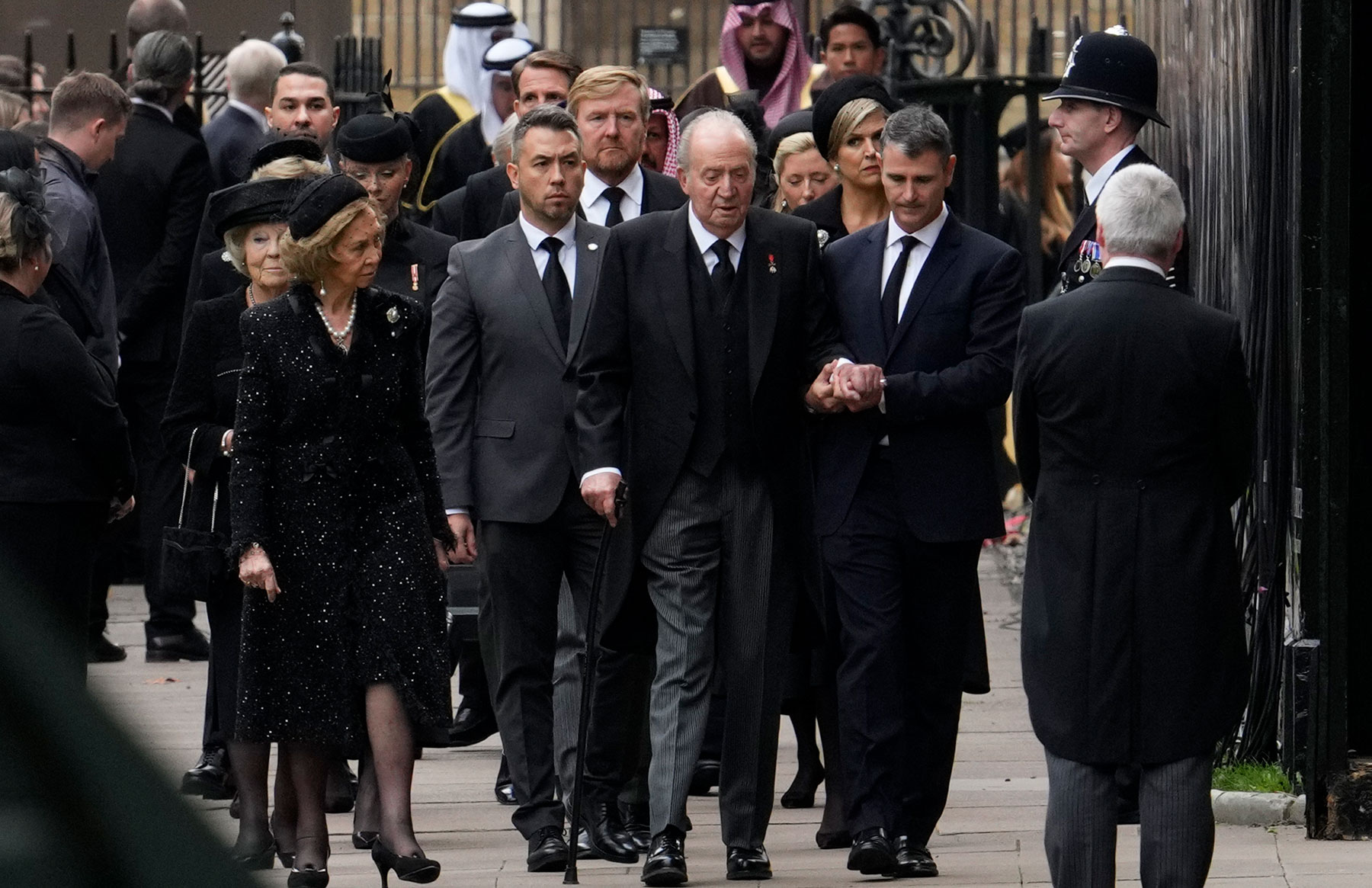Juan Carlos I y Sofía, entrando a la abadía de Westminster / Gtres