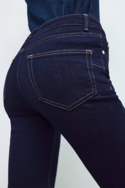 Nuevos jeans con tallas de la 32 a la 50 / Zara