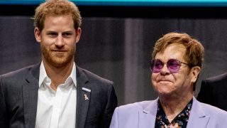 Elton John y el príncipe Enrique juntos. / Gtres