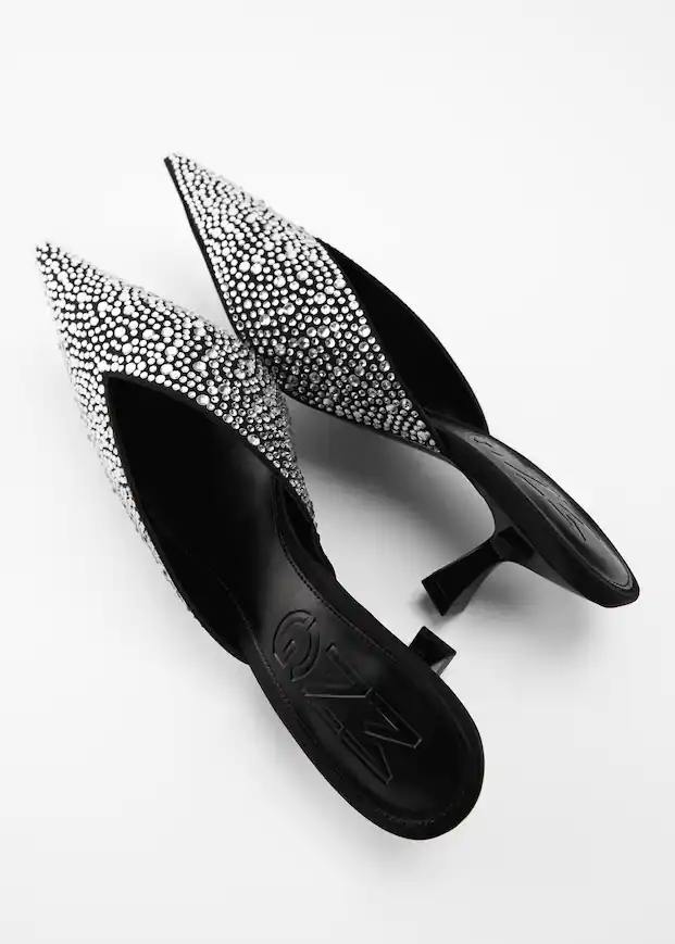 Los zapatos con strass de Mango que podr a llevar la mism sima