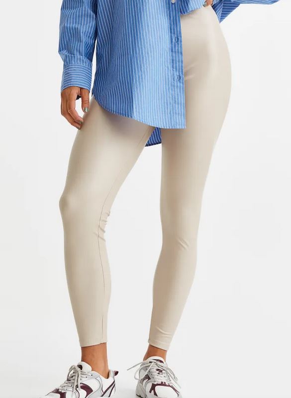 Los leggins efecto piel de H&M que resolverán tu outfit este invierno