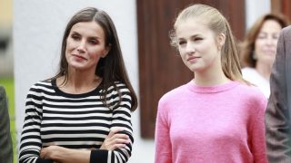 La princesa Leonor y la Reina Letizia en Cadavedo / Gtres