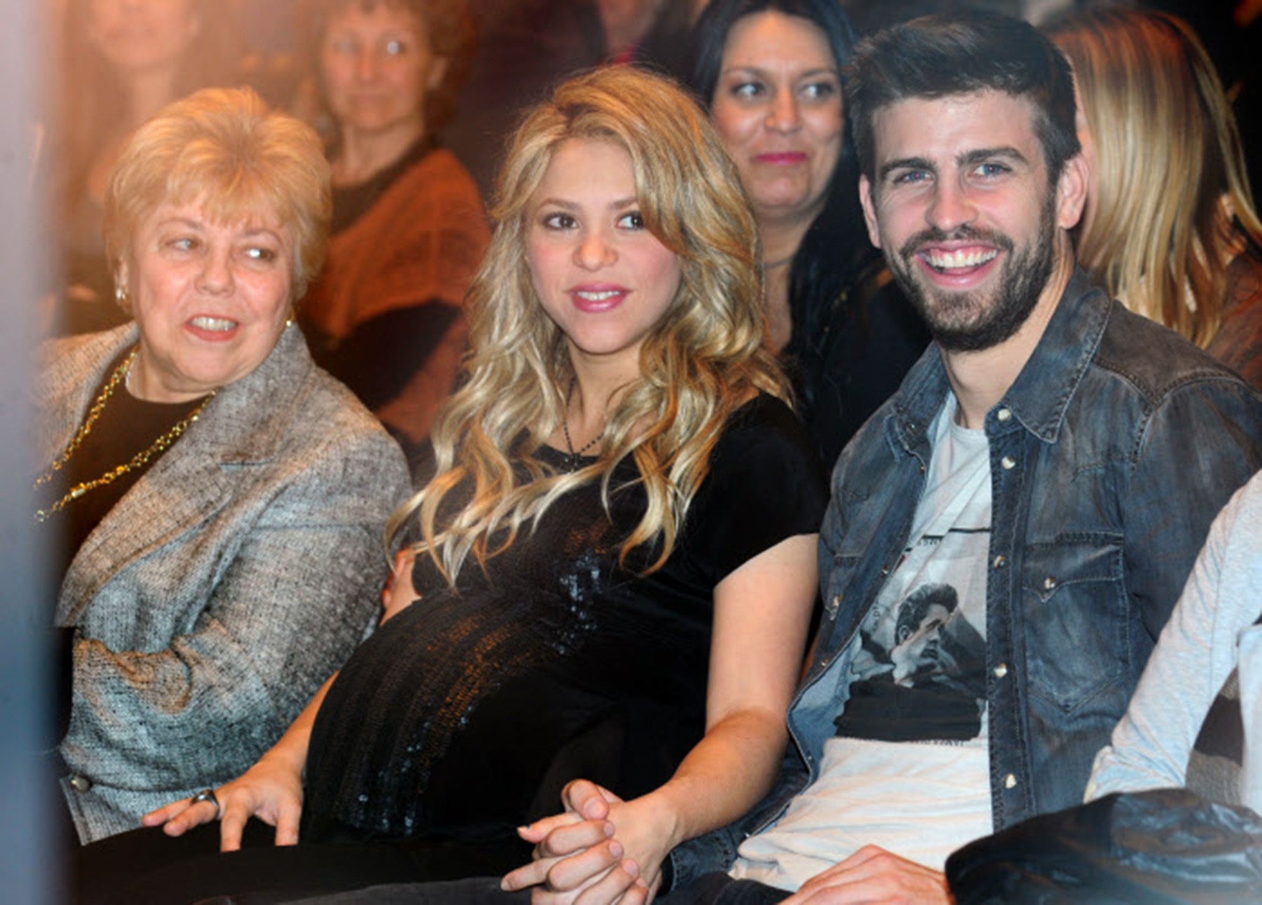 Shakira, Piqué y Nidia Ripoll en 2013 / Gtres
