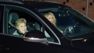 Nidia Ripoll y Shakira en el coche / Gtres
