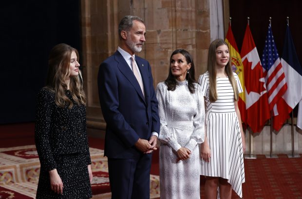 Sus Majestades y sus hijas en Asturias / Gtres