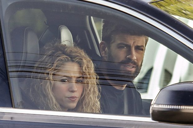Shakira y Piqué en el coche / Gtres