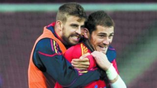 Iker Casillas y Gerard Piqué en el campo / Instagram