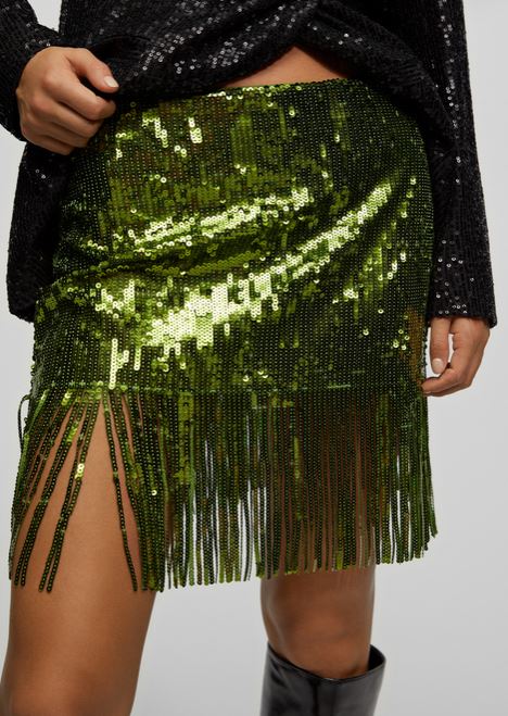 Pull&Bear has the perfect green sequin skirt for this New Year's Eve