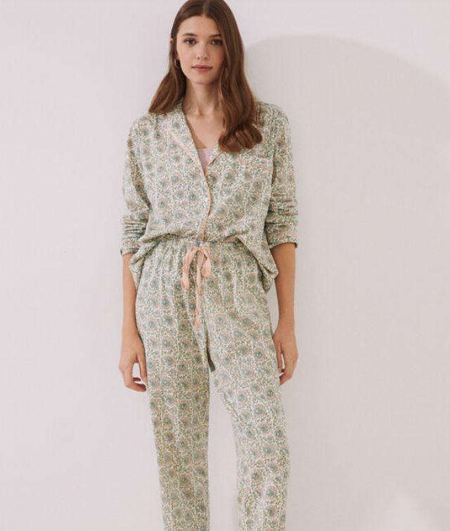 El bonito y abrigado pijama de Springfield que desearás ponerte para dormir