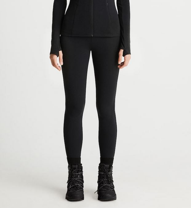 Oysho sweeps with thermal leggings: comfortable and warm