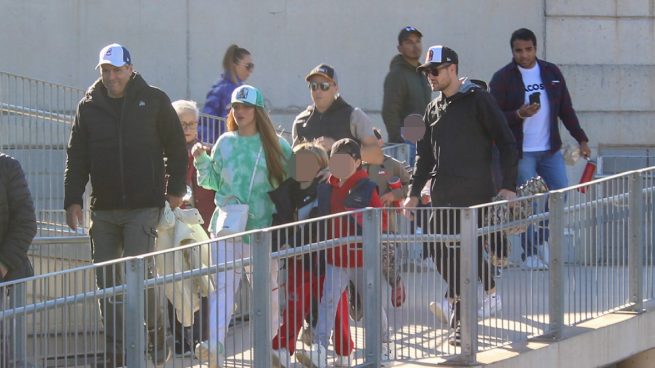 Shakira y Piqué en un partido de béisbol de su hijo