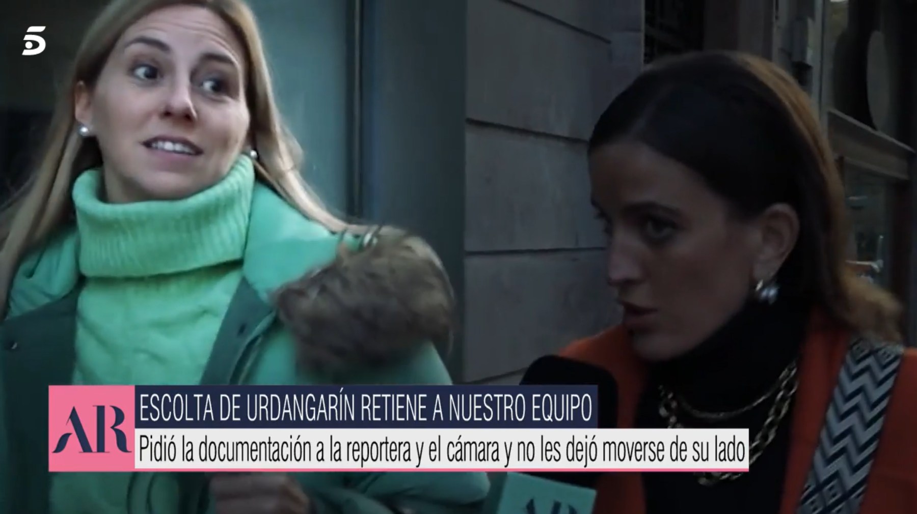 Ainhoa ​​Armentia, together with a reporter from El programa de Ana Rosa / Mediaset