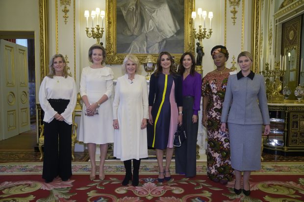 Camila Parker-Bowles con Mary de Dinamarca, Matilde de Bélgica, Sophie de Wessex y Rania de Jordania / Gtres