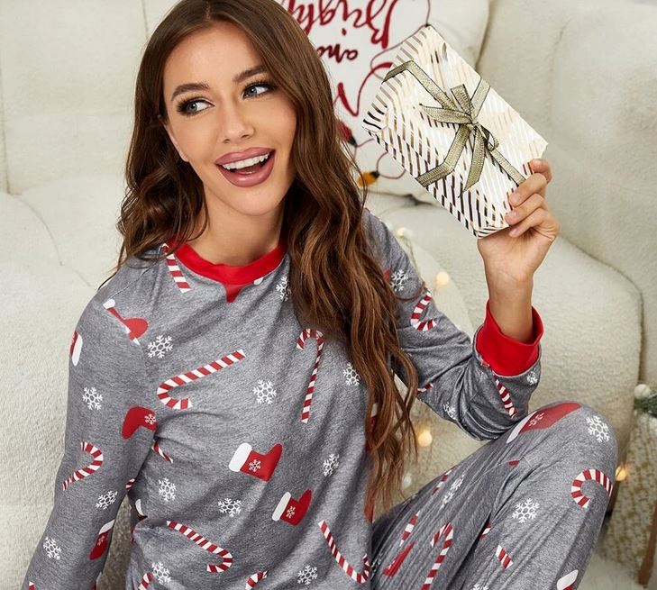 El pijama de Navidad que no te querrás quitar está por menos de 20€ en Shein