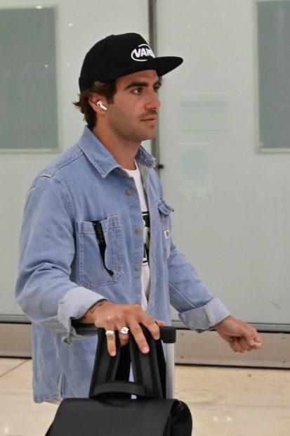 Álvaro de Luna en el aeropuerto de Madrid / Gtres