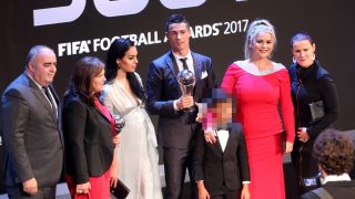 Cristiano Ronaldo junto a su familia/Gtres