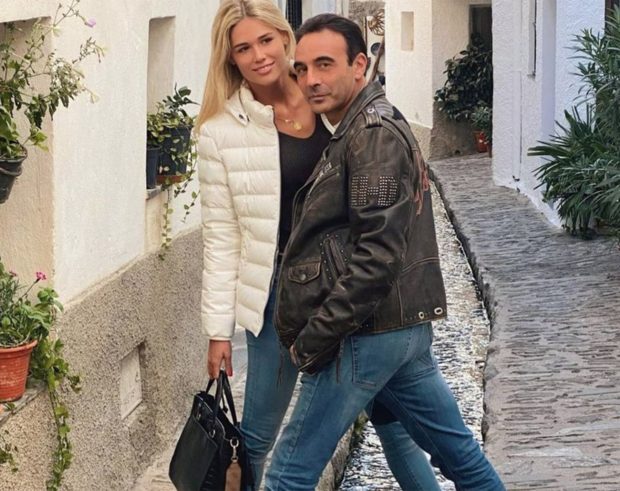 Enrique Ponce y Ana Soria posando / Instagram