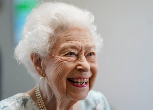 La Reina Isabel II en un acto oficial / Gtres