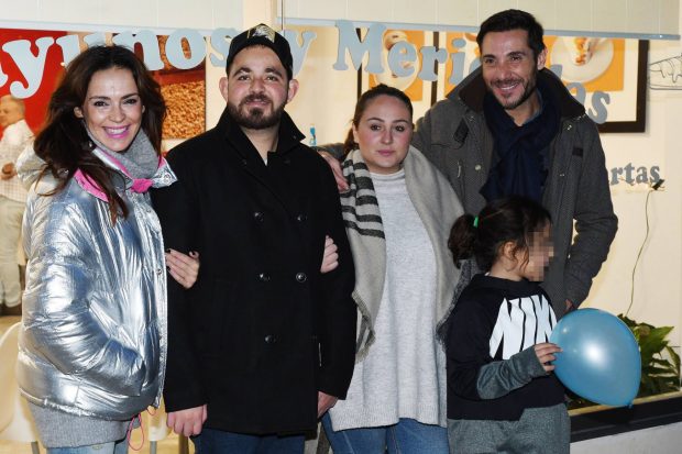 Antonio David Flores con sus hijos y Olga Moreno en un cumpleaños / Gtres