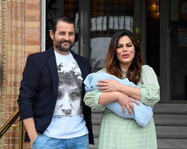 Marisa Jara y Miguel Almansa tras dar la bienvenida a su primer hijo / Gtres