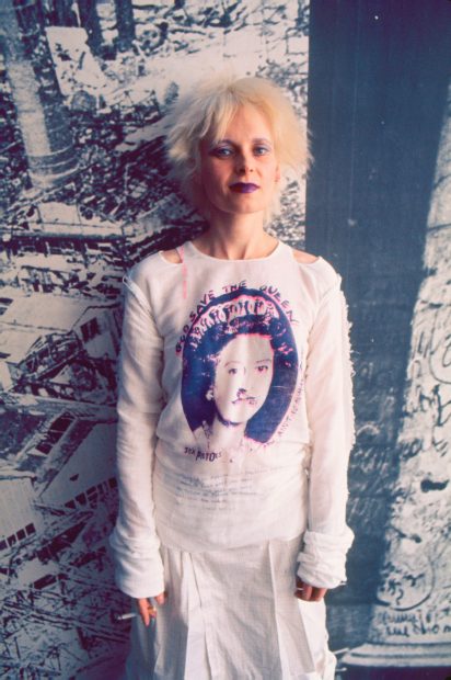 Vivienne Westwood con una camiseta de Isabel II / Gtres