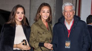Isabel Preysler, Mario Vargas Llosa y Tamara Falcó en 2019 / Gtres
