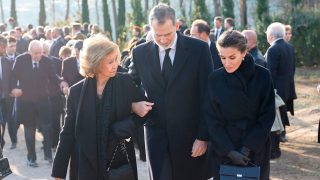 El Rey Felipe VI con la Reina Letizia y la Reina Sofía en Tatoi / Gtres