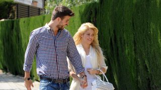 Shakira y Piqué paseando / Gtres