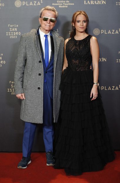 José Ortega Cano y Gloria Camila en el photocall de la gala de San Isidro 2023. / Gtres